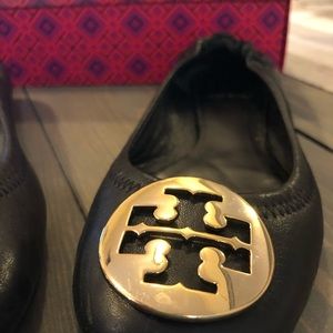 Reva Ballet Flat - Black & Gold